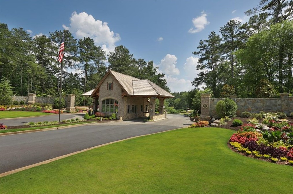 4335 Pemberton Cv, Alpharetta GA 30022-6345 exterior