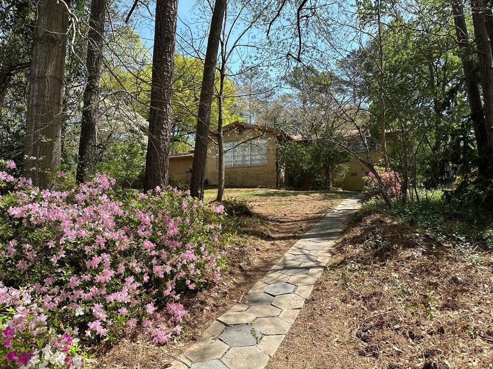 2544 Lake Capri Dr, Conyers GA  30012-2925 exterior