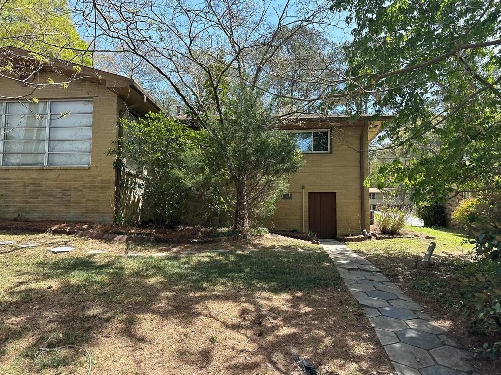 2544 Lake Capri Dr, Conyers GA  30012-2925 exterior