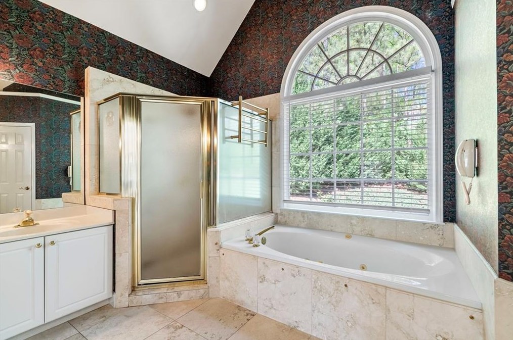 4230 Ridgehurst Dr, Smyrna GA  30080-3113 exterior