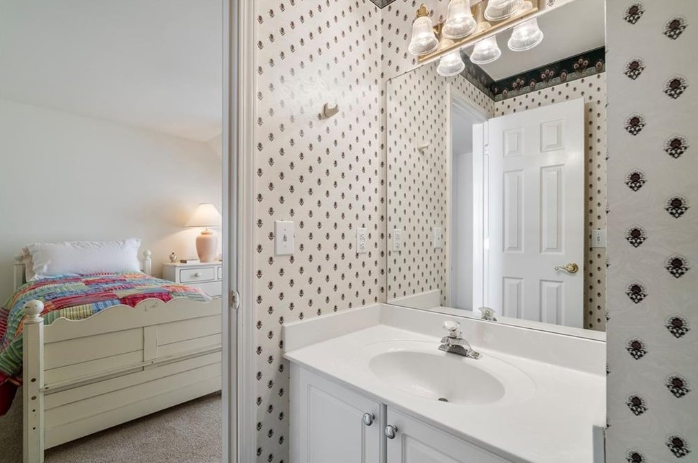 4230 Ridgehurst Dr, Smyrna GA  30080-3113 exterior