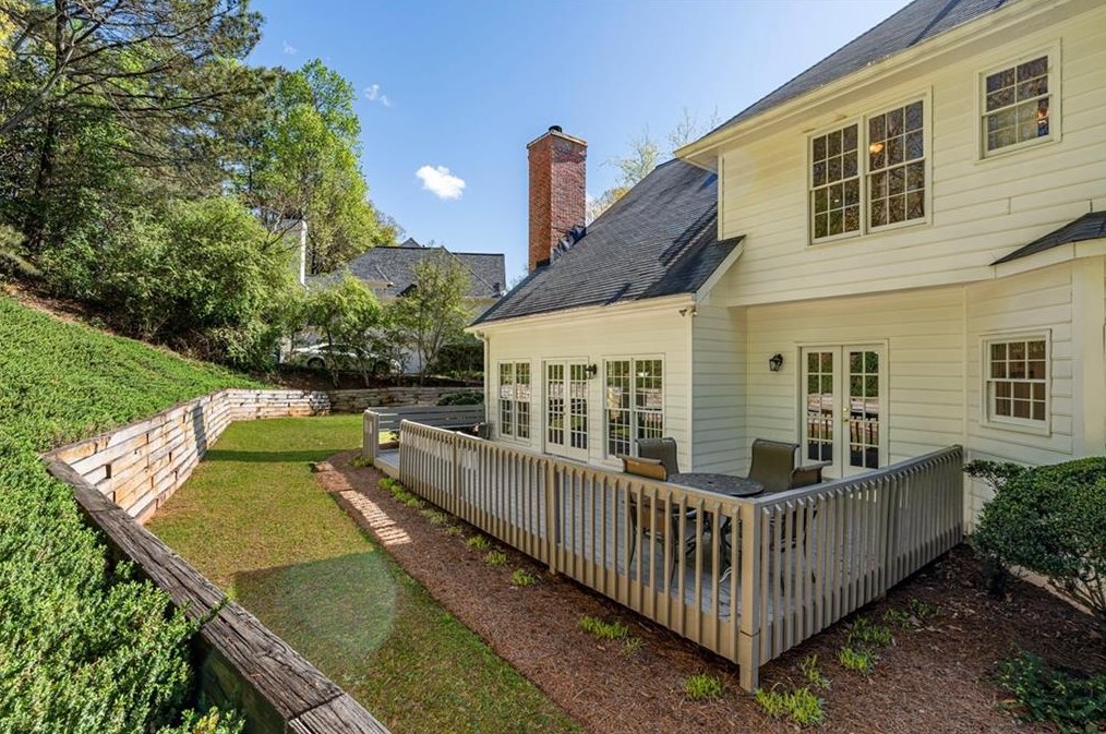 4230 Ridgehurst Dr, Smyrna GA  30080-3113 exterior