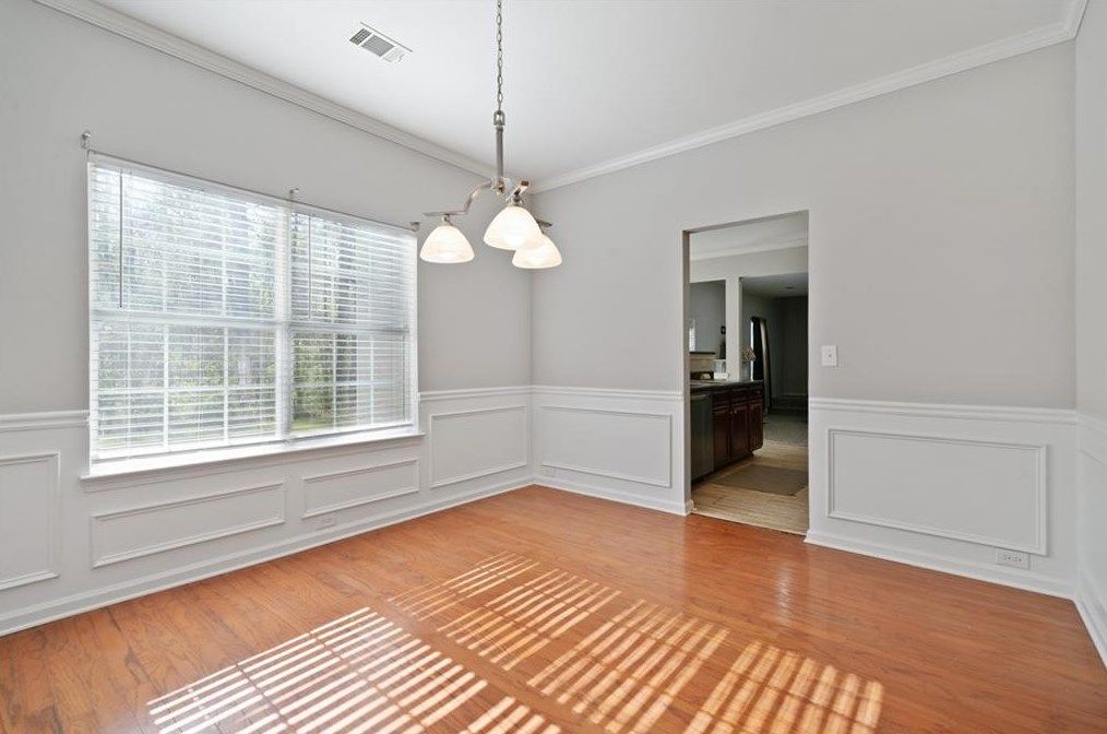 2912 Chilhowee Dr, Atlanta GA  30331-9445 exterior