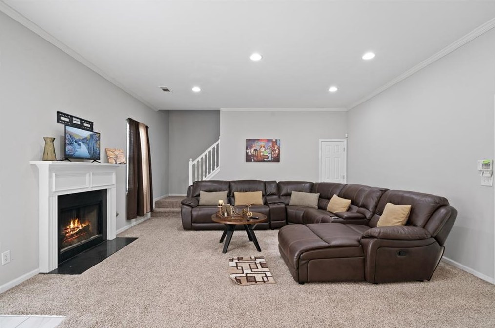 2912 Chilhowee Dr, Atlanta GA  30331-9445 exterior