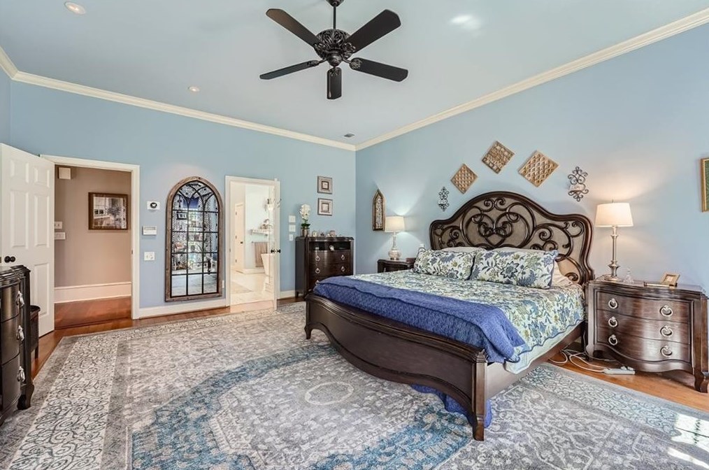 1109 Bellewood Sq, Atlanta GA exterior