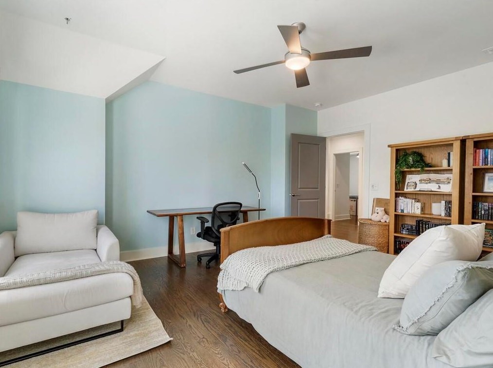 3931 Sheldon Dr, Atlanta GA  30342-4211 exterior