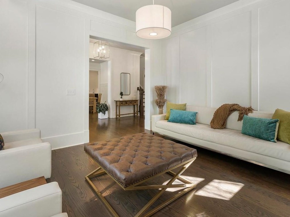 3931 Sheldon Dr, Atlanta GA  30342-4211 exterior