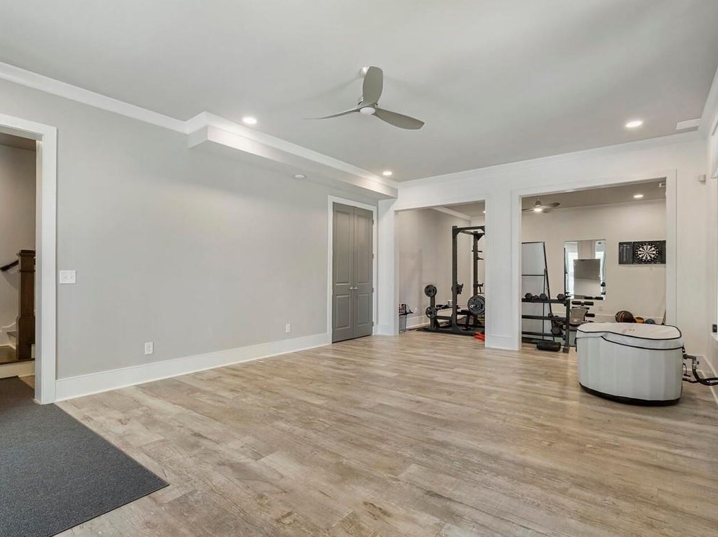 3931 Sheldon Dr, Atlanta GA  30342-4211 exterior