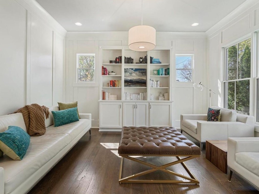 3931 Sheldon Dr, Atlanta GA  30342-4211 exterior