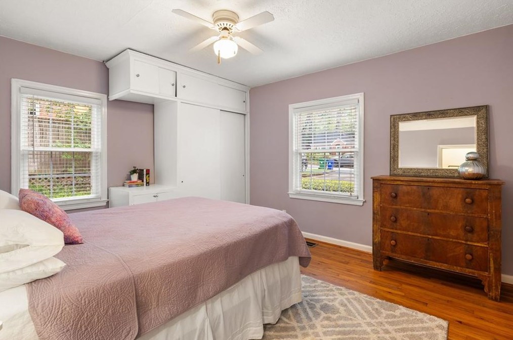 2866 Wiltshire Dr, Decatur GA  30030-4758 exterior