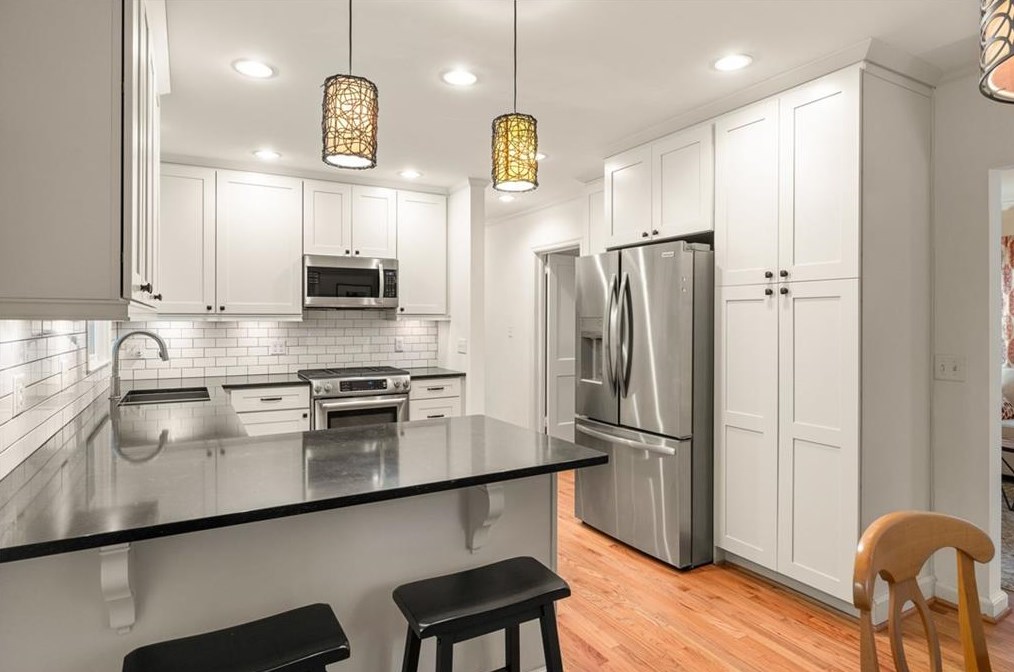 2866 Wiltshire Dr, Decatur GA  30030-4758 exterior