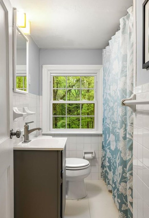 2866 Wiltshire Dr, Decatur GA  30030-4758 exterior