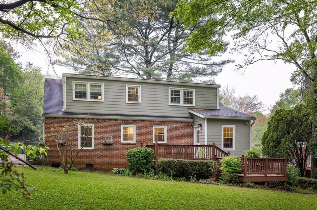 2866 Wiltshire Dr, Decatur GA  30030-4758 exterior