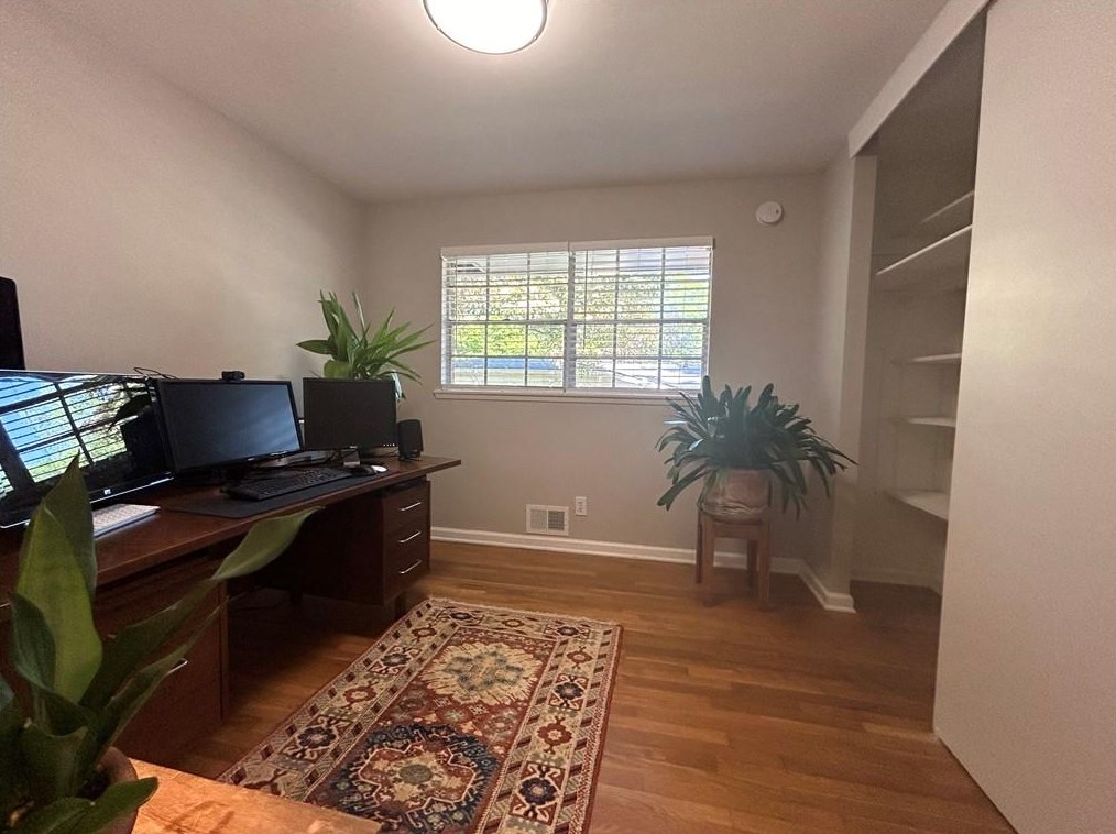 1511 Sanden Ferry Dr, Decatur GA  30033-3347 exterior