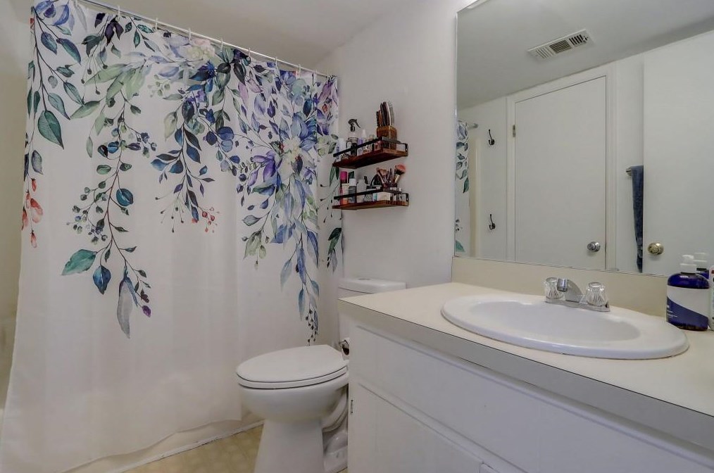 100 Springdale St, Decatur GA  30030-2038 exterior