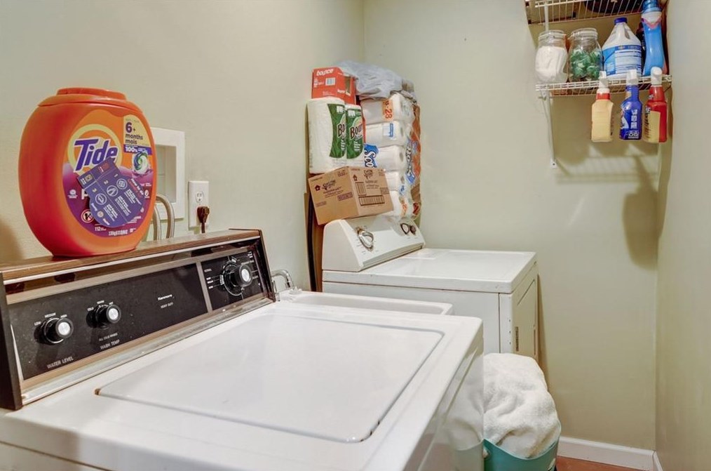 100 Springdale St, Decatur GA  30030-2038 exterior