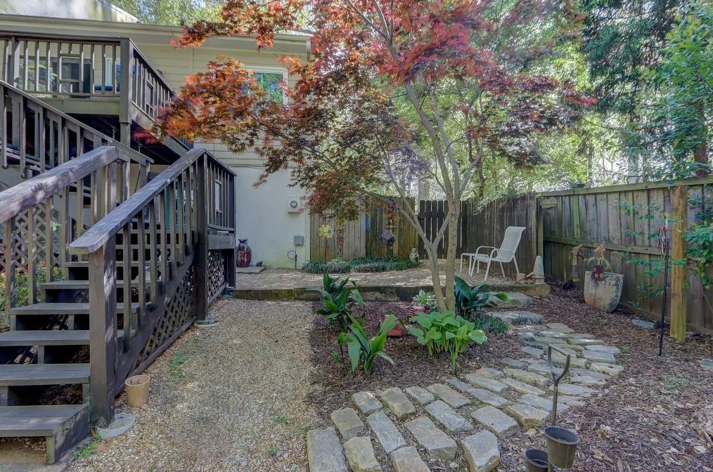 100 Springdale St, Decatur GA  30030-2038 exterior