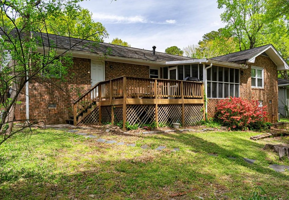 1161 Mayfield Dr, Decatur GA  30033-3332 exterior