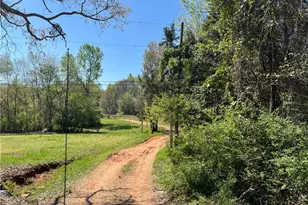 121 Carver Dr, Jefferson, GA 30549 - Photo 9