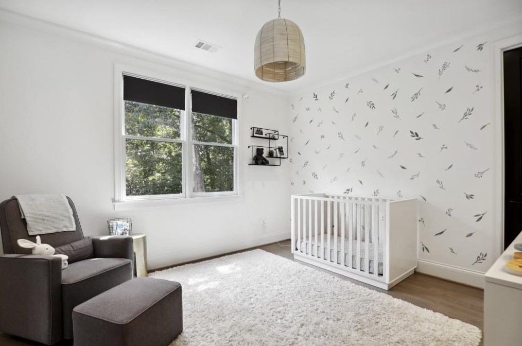 5335 Mount Vernon Pkwy, Atlanta GA  30327-4735 exterior