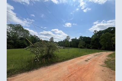 121 Carver Drive, Jefferson, GA 30549 - Photo 7