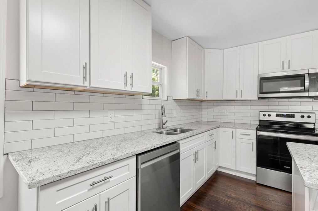 3412 Elmtree Dr, Atlanta GA  30311-3028 exterior