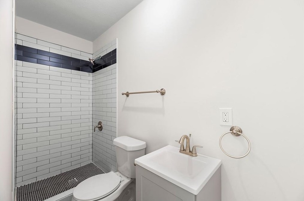 3412 Elmtree Dr, Atlanta GA  30311-3028 exterior