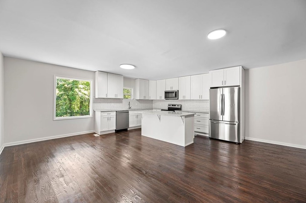 3412 Elmtree Dr, Atlanta GA  30311-3028 exterior