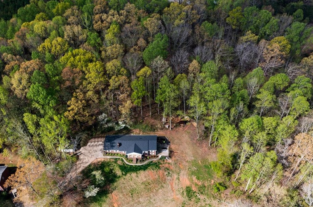 8111 Dallas Acworth Hwy, Dallas GA 30132-7936 exterior