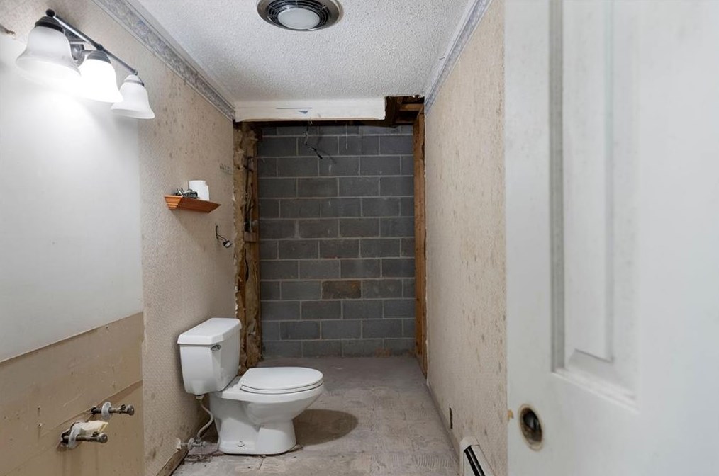 8111 Dallas Acworth Hwy, Dallas GA 30132-7936 exterior