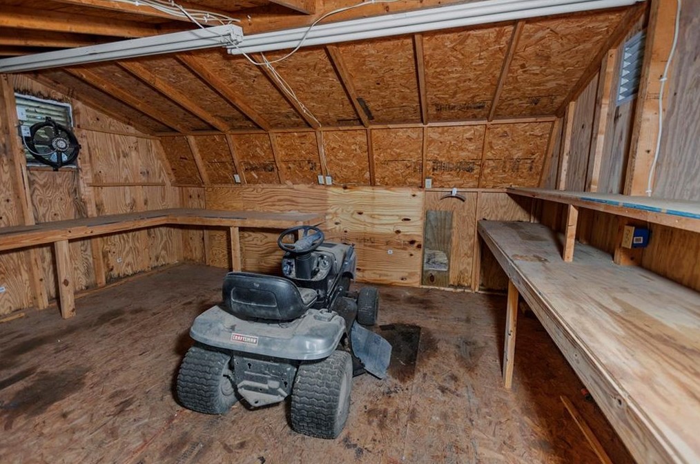 144 Danny Cir, Calhoun GA 30701-9110 exterior