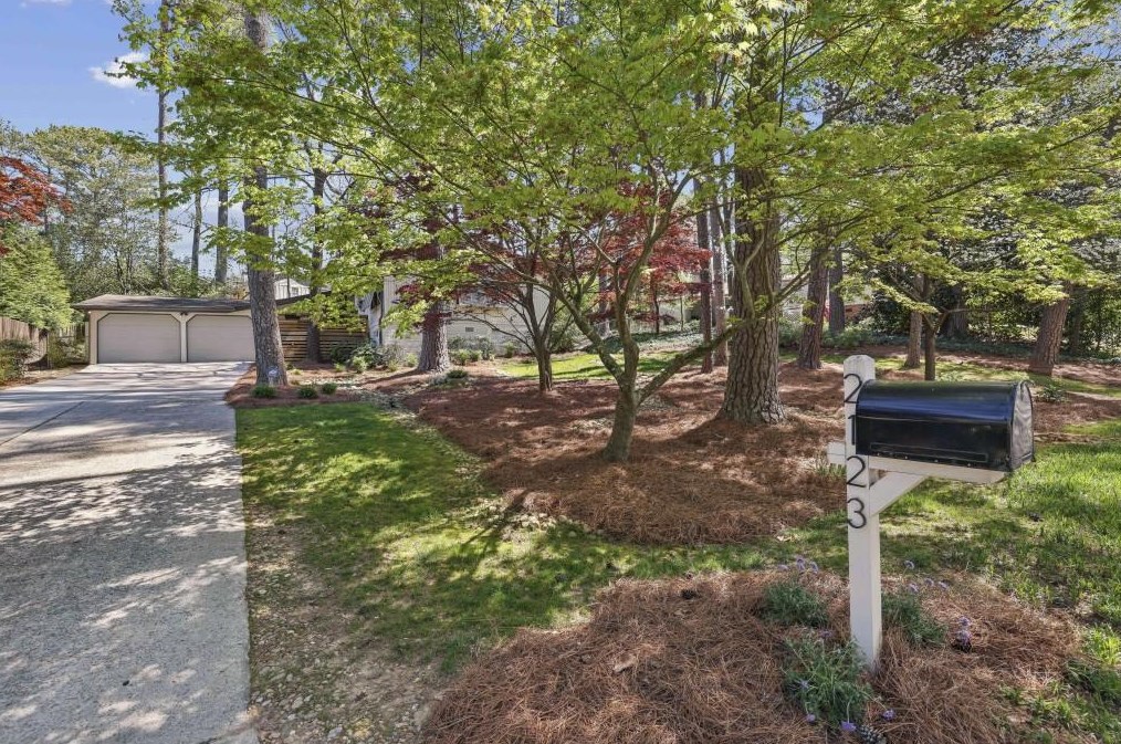 2123 Abby Ln, Atlanta GA  30345-3516 exterior