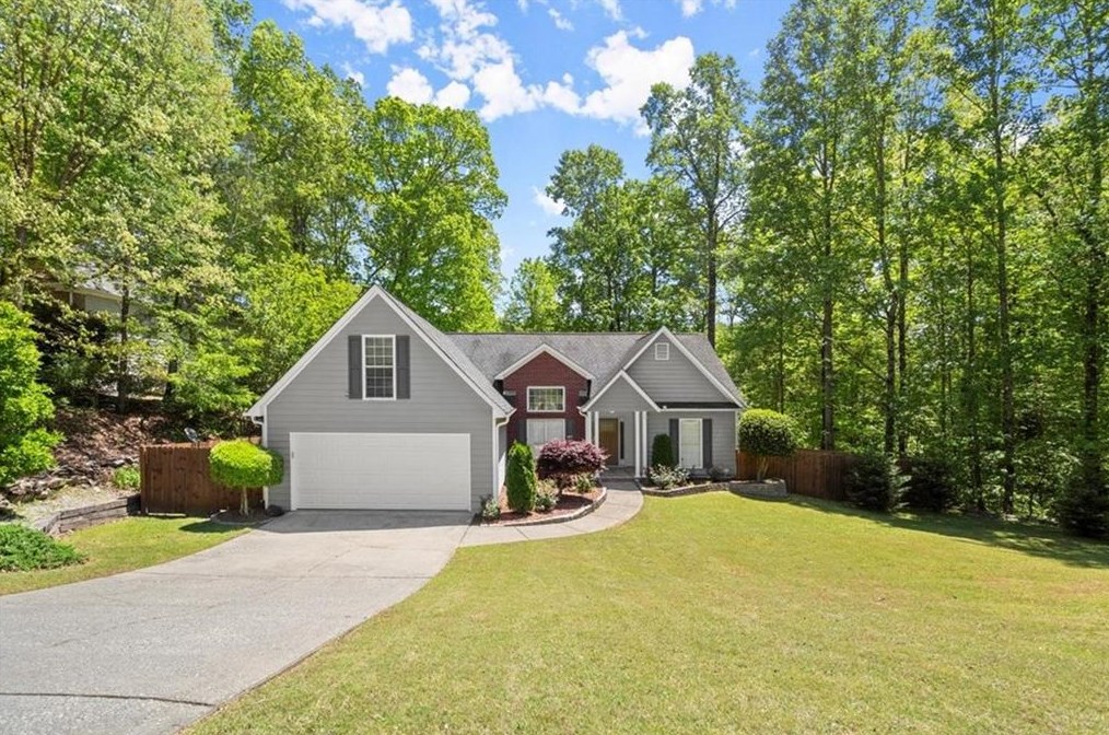 3905 Piper Glen Dr, Buford GA  30519-3987 exterior