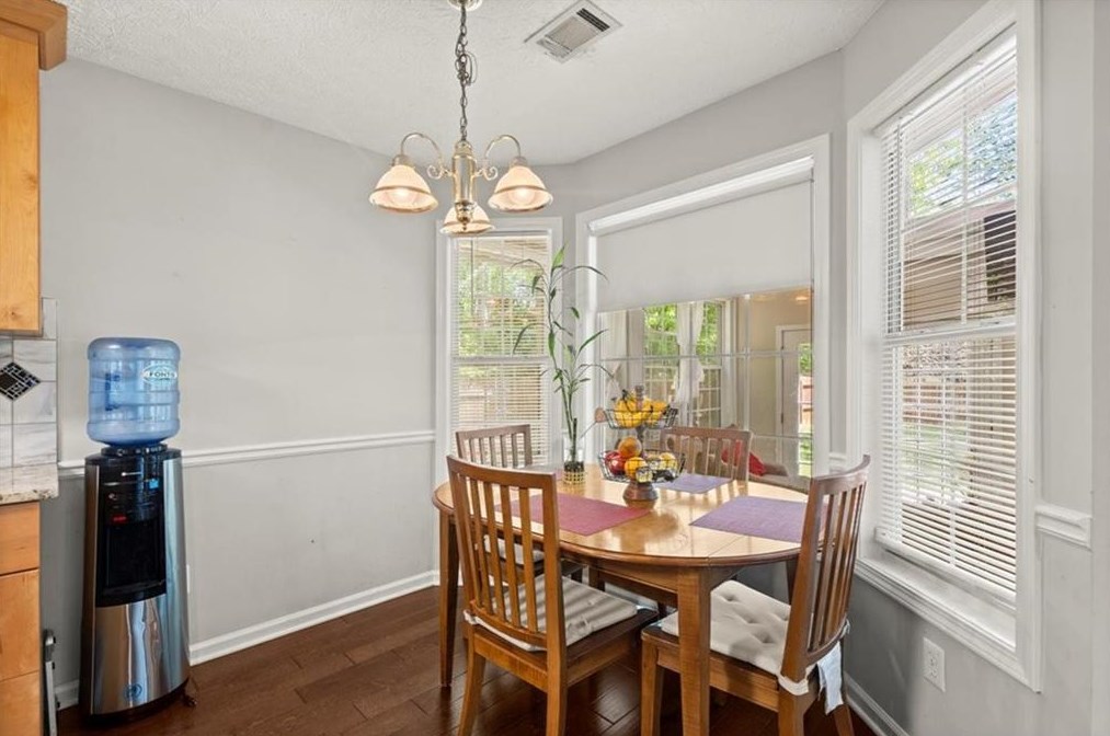 3905 Piper Glen Dr, Buford GA  30519-3987 exterior