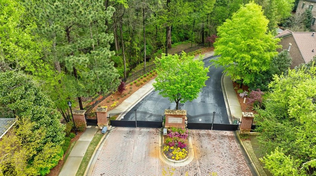 308 Nottaway Ln, Alpharetta GA 30009-2287 exterior