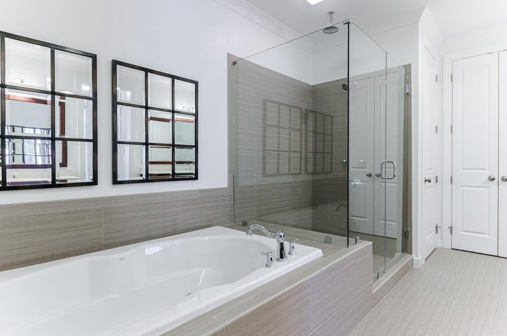 308 Nottaway Ln, Alpharetta GA 30009-2287 exterior