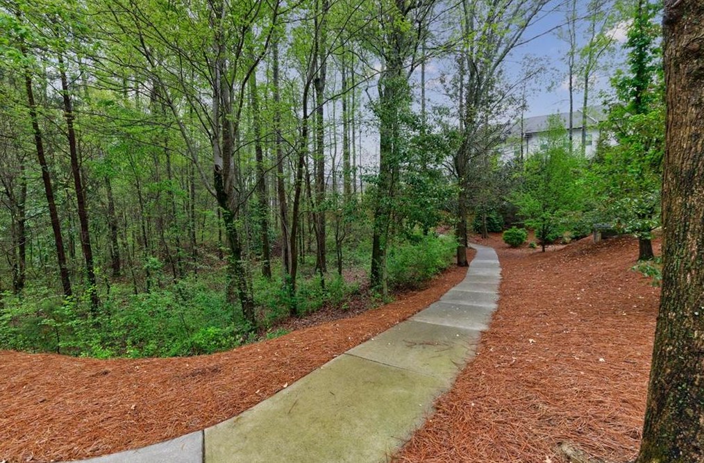 308 Nottaway Ln, Alpharetta GA 30009-2287 exterior