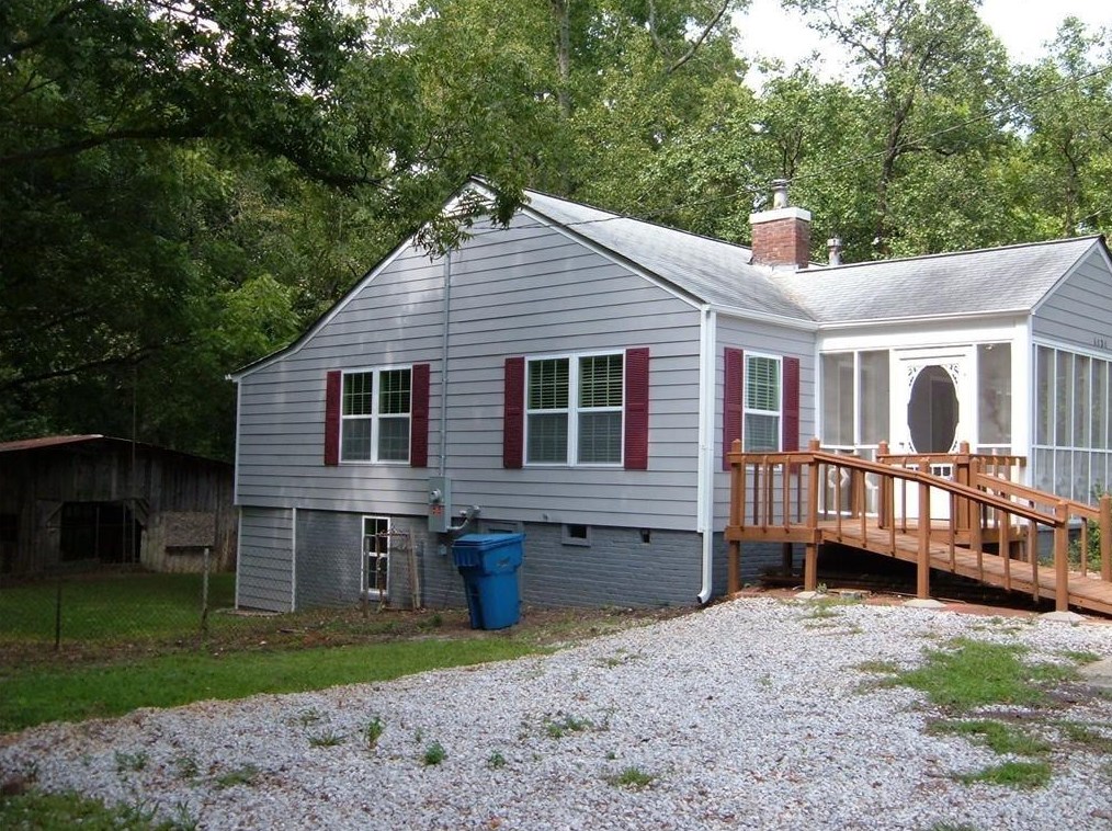 6030 Gordon Rd, Austell GA  30168-4933 exterior