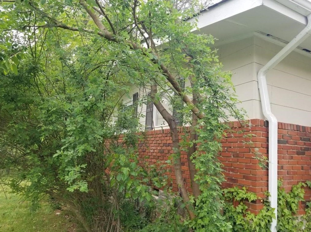 2351 Pinewood Dr, Decatur GA  30032-5436 exterior