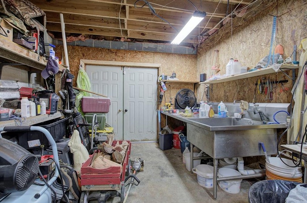 4134 Dews Pond Rd, Calhoun GA  30701-4337 exterior