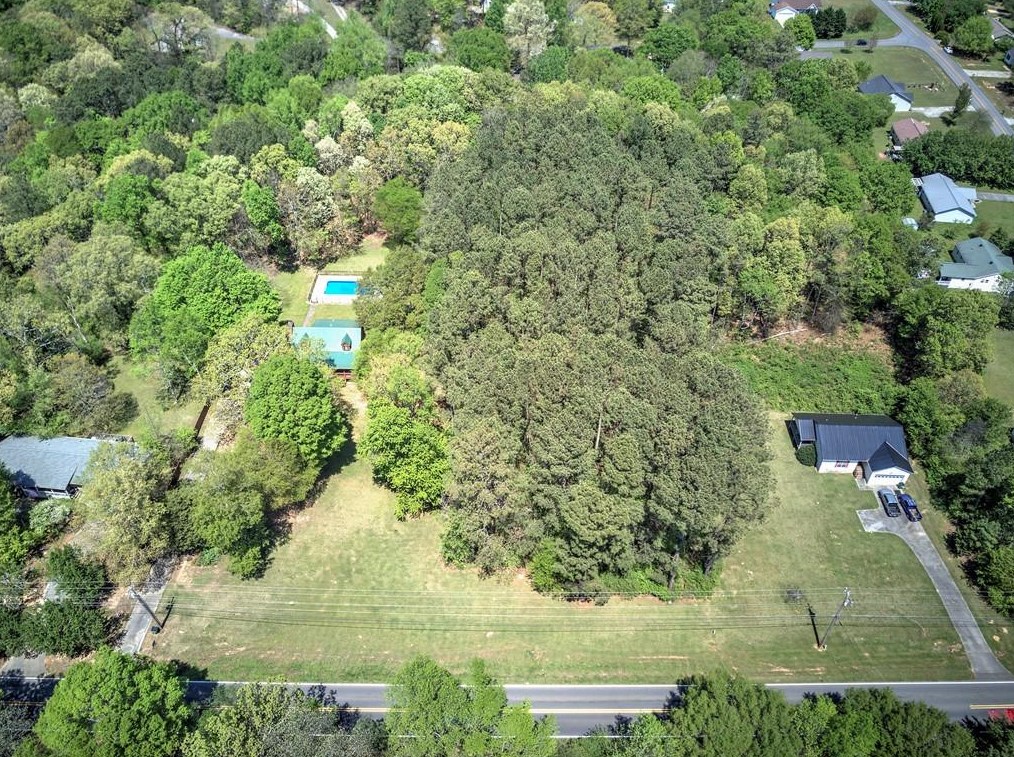 4134 Dews Pond Rd, Calhoun GA  30701-4337 exterior