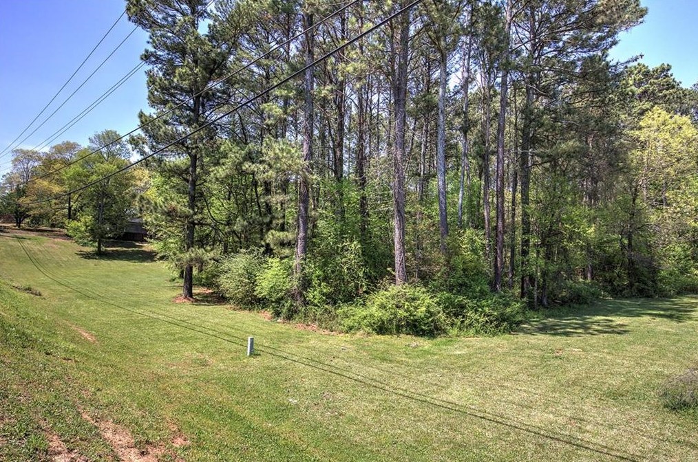 4134 Dews Pond Rd, Calhoun GA  30701-4337 exterior