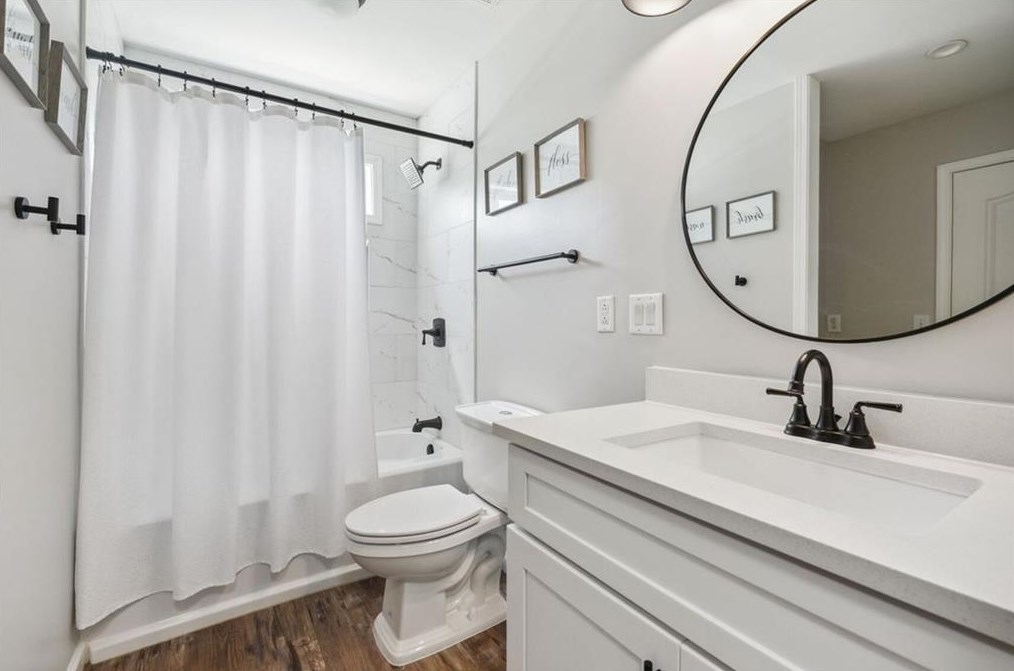 4028 Windgrove Xing, Suwanee GA  30024-7099 exterior
