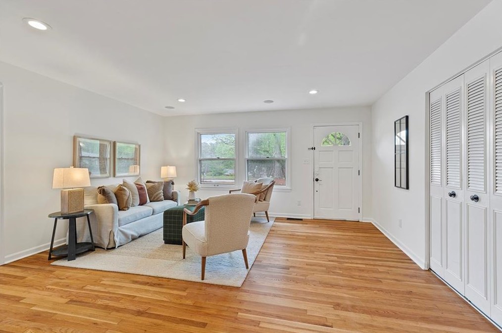 3196 Francine Dr, Decatur GA  30033-3357 exterior