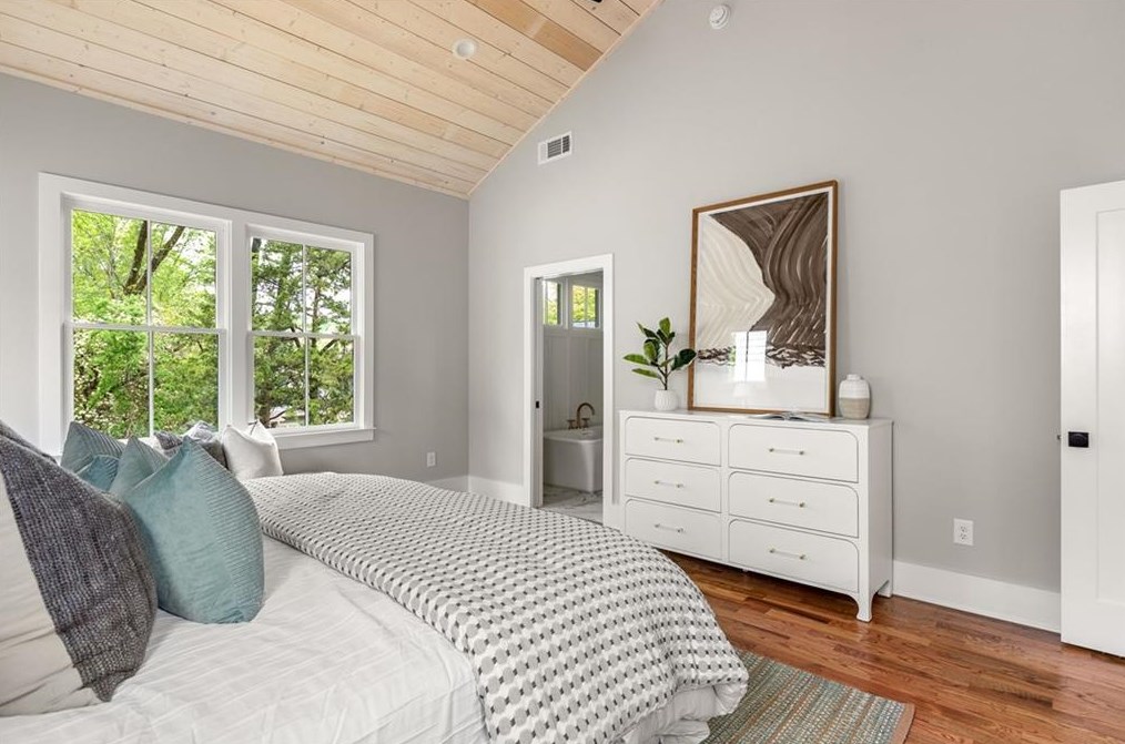 632 Sycamore Dr, Decatur GA  30030-2749 exterior