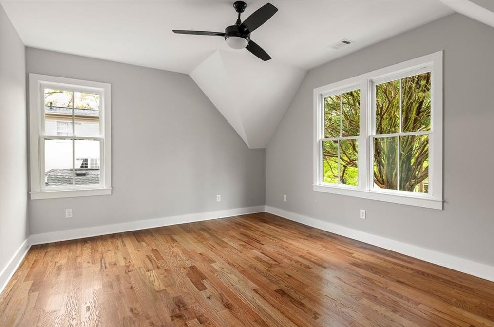 632 Sycamore Dr, Decatur GA  30030-2749 exterior