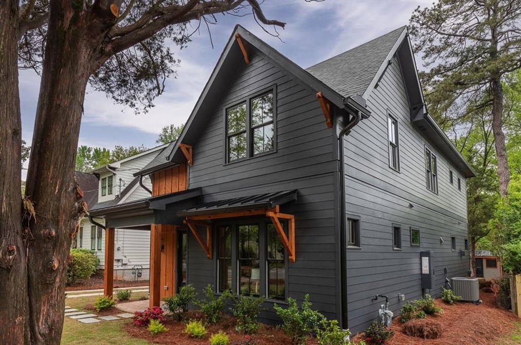 632 Sycamore Dr, Decatur GA  30030-2749 exterior