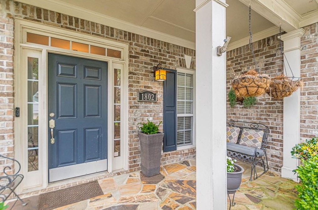 1802 Hidden Springs Walk, Smyrna GA  30082-4252 exterior
