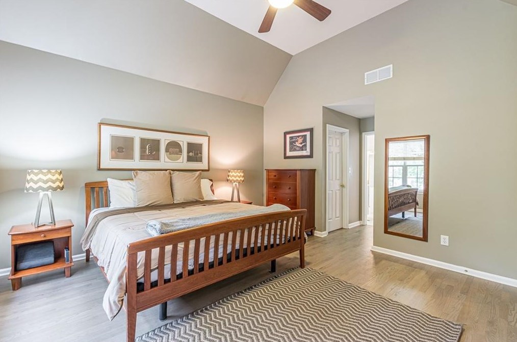1802 Hidden Springs Walk, Smyrna GA  30082-4252 exterior