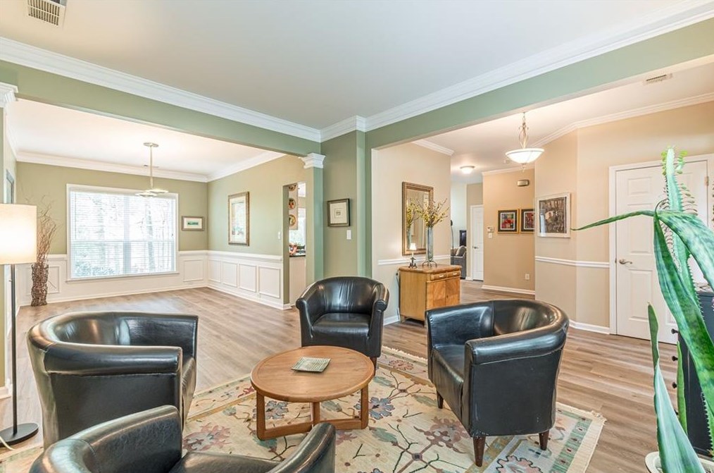 1802 Hidden Springs Walk, Smyrna GA  30082-4252 exterior
